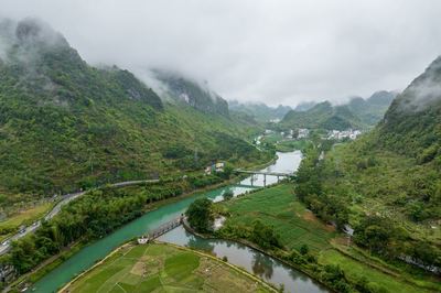 巴马景区旅游景点介绍（巴马景点介绍图片）