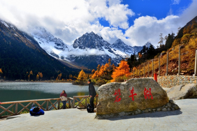 理县毕棚沟景区简介（理县毕棚沟民宿）