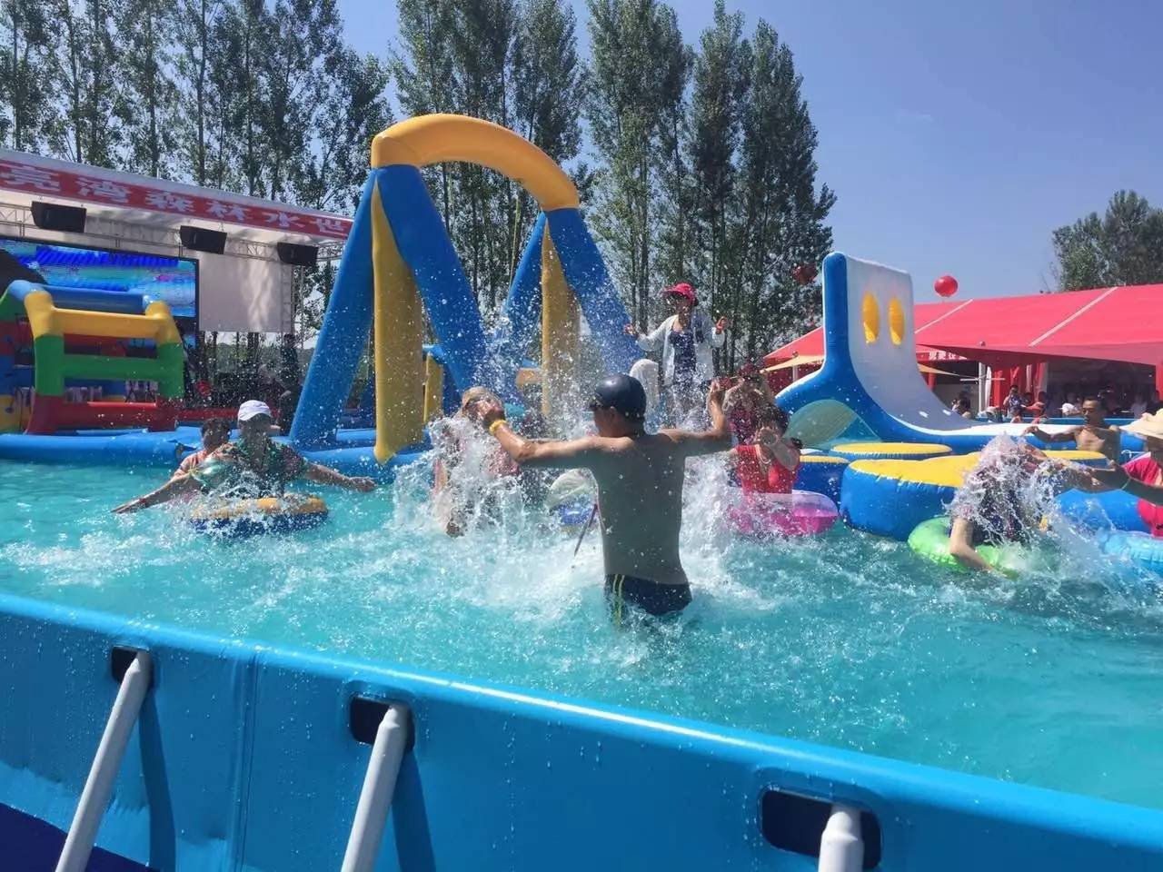 济南月亮湾水上乐园攻略图（山东济南月亮湾）